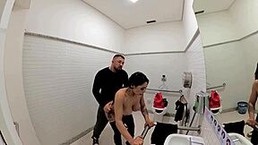 超爱万圣节玉玉cosplay妹子浴室里狂操