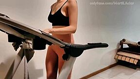 Craving That Pretty Gym Girl for Intense Action