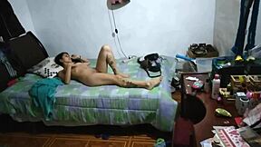 la mujer de mi mejor amigo me envia videos masturbandose para provocarme con monster cock