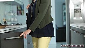 Stepfamily Hard On: Stepmom And Teen Stepdaughter First Time?