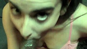 Lyra Lockhart为Jack Blaque表演POV口交