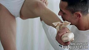 This psychologist has an affair with her patient in the hospital bed