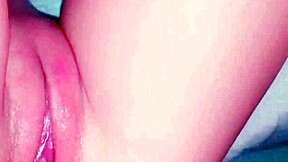 Step sis ready for quickie fuck after party 😏