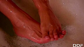 Blonde solo uses toys for endless orgasms