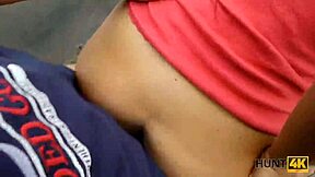 Hunter bags perfect trimmed pussy in public park