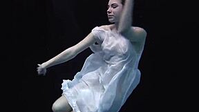 watch andrejka the czech babe do astonishing underwater moves in bikini at pool