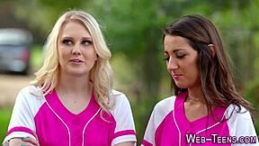 i love watching petite teen 18+agers scissoring in group oral fun