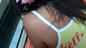 Novia loquita acepta follar por 1 000 estafada