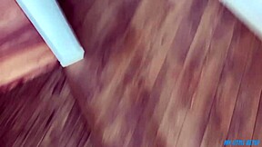 uhh, cute courier turns pervert… i fucked her n cum in mouth for pizza!