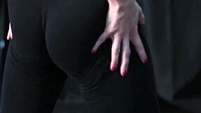 Horny slut sucks big dick in interracial cumshot.