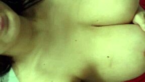 哇美艳18+少女大奶肥臀猛摇