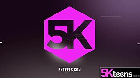 All Natural Curvy Teen Chloe Lapiedra