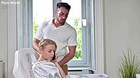 blonde alexa flexy gets dp at salon 😘