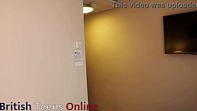 火辣英国18岁蓝眼妹狂操！🔥