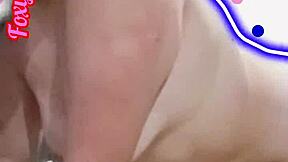 Chubby Latina shakes her ass like a wild beast in solo action.