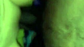 新邻居趁老公上班猛操人妻