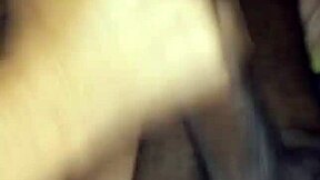 新邻居趁老公上班猛操人妻