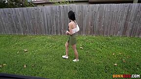 Delilah Dagger faces everyone on the bonkbus adventure