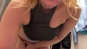 i fingered my fat bbw pussy in public, it felt so hot and close up