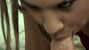 Amateur latina slut gets aroused