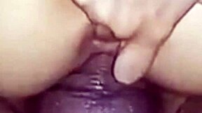 Novinha rides friend, switches from pussy to ass, he cums in her ass.