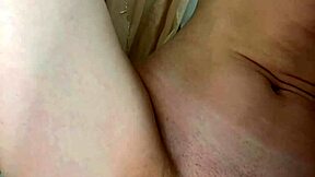 gorgeous girlfriend receives homemade massage