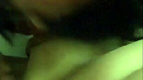 漂亮18岁少女街头玩骚，摸逼抠屁眼