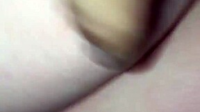 Jack off on her booty