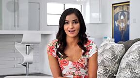 兴奋黑发妹首秀巨屌毁紧逼！