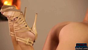 Italian milf Arianna Espen shows off her tight body in solo