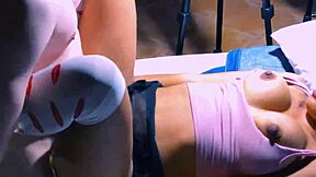 la colegiala se acuesta con el amigo nerd y lo folla en su habitación mientras padres no están 😏