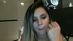 uhh, dea squirts like crazy in berlin shower, so hottt!