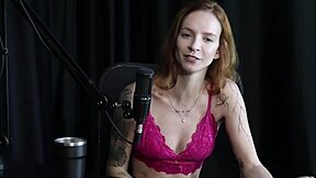 Debora Esteves, Ever Sent Nudes? Called Teacher for Threesome in Favela Chaos!