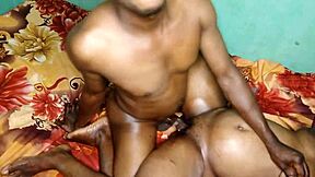 娇小大屁股遇满足大屌舔逼狂欢295