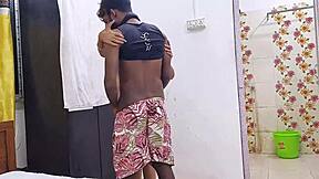 Sexy Indian Wife Fucks Young Desi Boy After Shower!