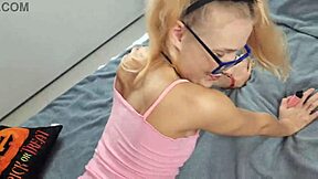 Oh wow, this cute babe teases with her pretty ass and deepthroats!