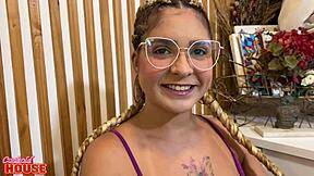 Ela got tired of her small-dicked boyfriend and tore her pussy in the cuckold house 😈