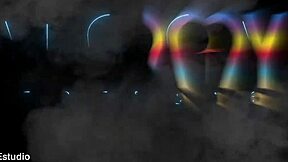 哥伦比亚美女索菲亚·史密斯首次尝试双插场景