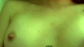 Gozando Dentro do Cu Rosinha da Minha Vizinha, Ela Ficou com a Bucetinha Babando - POV!