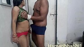 indian wife’s viral mms shows quick fuck with neighbor boy