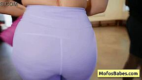 Does This Natural Beauty Blonde Slut Love Big Cum Loads In Yoga? Lindsey Lakes And Johnny Love