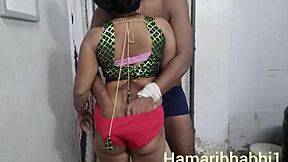 indian wife’s viral mms shows quick fuck with neighbor boy