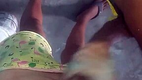 拉丁骚货弯腰求口爆？