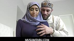 MuslimTabu - Violet Myers Shows Big Booty in Hijab