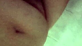 quero sentir sua porra quentinha escorrendo por mim, hein?