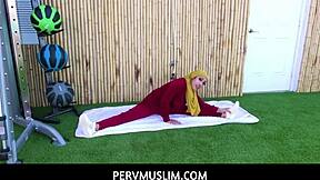 Pervmuslim Trainer Bangs Exotic Arabic Client in Steamy POV Session