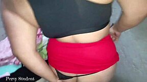 mi primastra gordita me llamo por teléfono para ir a follar su apretado culo en tanga y falda diálogo cachondo tienes que oírlo