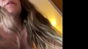 NOVIA EMBARAZADA DE MI AMIGO YA NO FOLLA CON CONDON Y LE GUSTA QUE ME CORRA DENTRO MI AMIGO EL CORNUDO NO SABE NADA