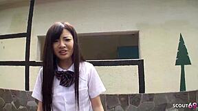 小巧日本少女18诱惑老陌生人内射破处