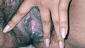 Big boobs desi Indian bhabhi moans wetly in juicy armpit play